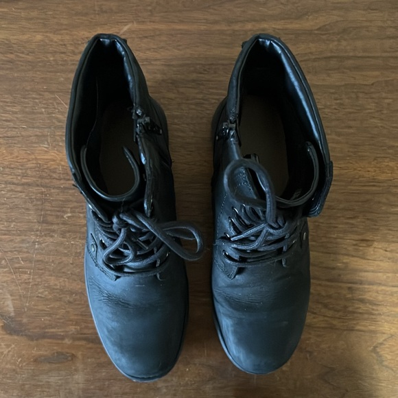 Clarks Ankle boots 6.5 - Picture 6 of 6